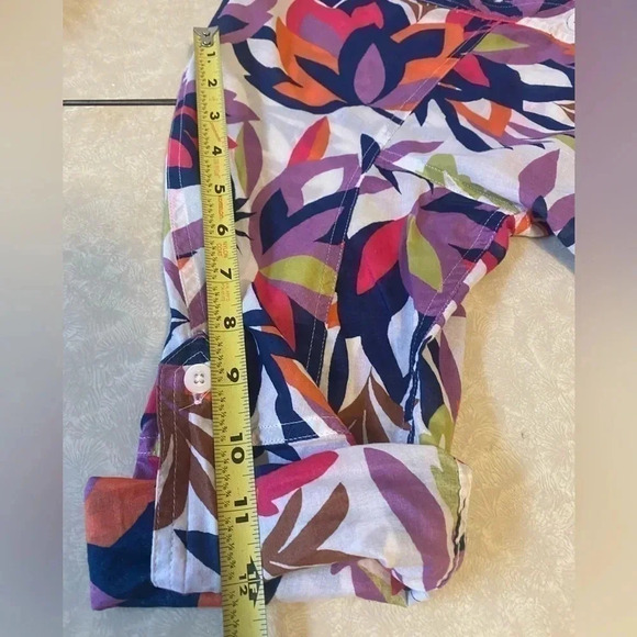 Dana Buchman Women's Floral Cotton Button down Tunic Roll Tab Sleeves Size S - Picture 10 of 10